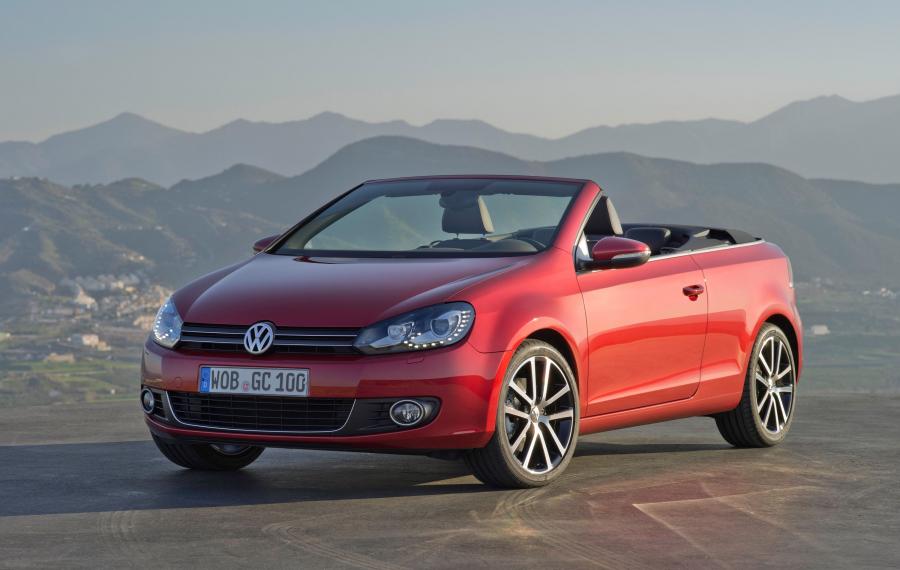 Volkswagen Golf Cabrio 2011 года  (фото 63 из 69)